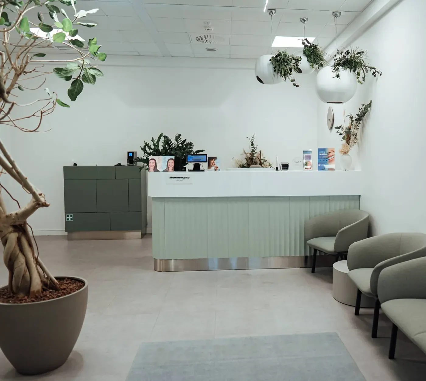 Aura Clinic reģistratūra un uzgaidāmā telpa