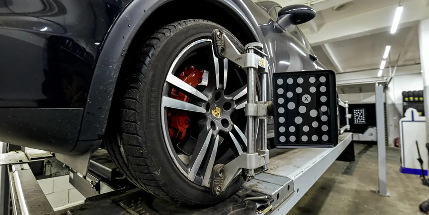 Riteņu ģeometrijas mērīšana Motorlīnijas servisā