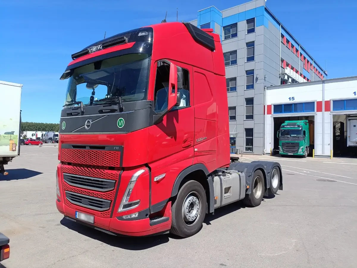 Vektora Volvo vilcējs bāzē